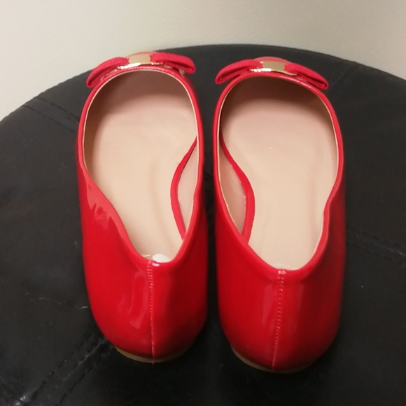 New red flats size 7 - Picture 5 of 7